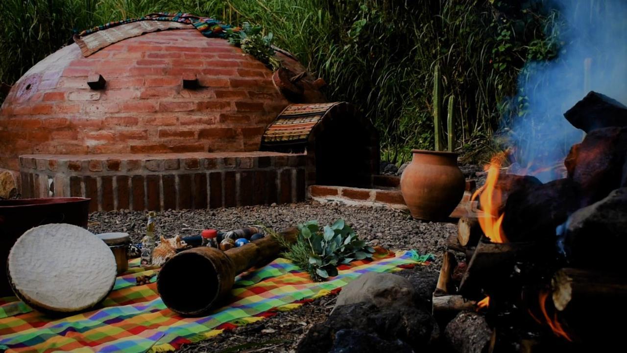 Finca Chamanapamba Guest House Banos  Exterior photo